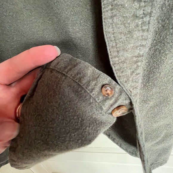 Woolrich Cotton Flannel Button Down XL - Picture 7 of 16